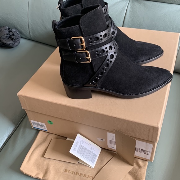 BURBERRY Black Suede Metal Logo Ankle Boots - Picture 2 of 15